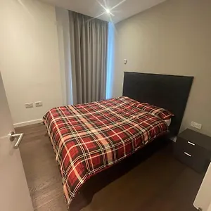apt-roberts-2-bed.cambridgehotelsuk.com/
